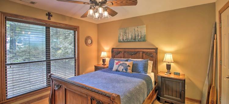 达达内尔湖畔房屋，配有码头和火坑(Waterfront Lake Dardanelle Home w/ Dock & Fire Pit)图片