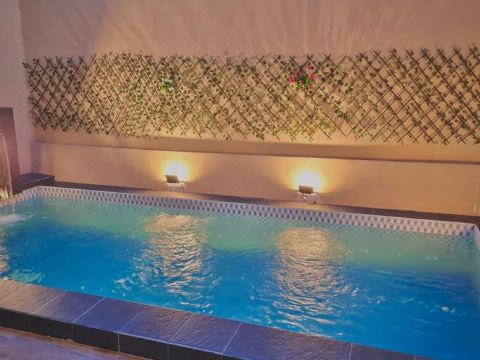 De Rif's Villa Batu Hotel Overview