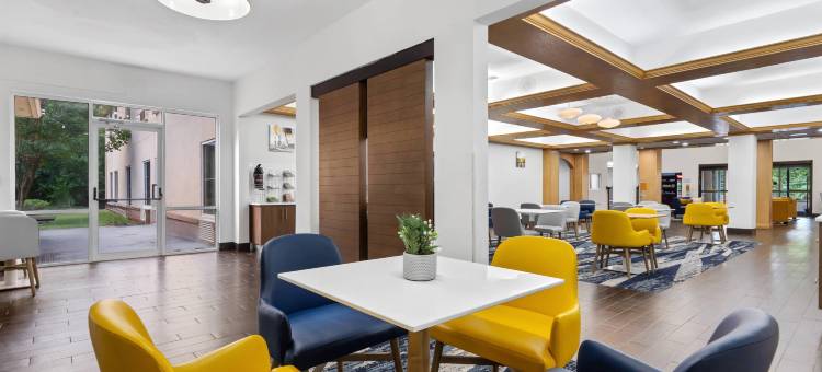 米利奇维尔舒适全套房酒店(Comfort Suites)图片