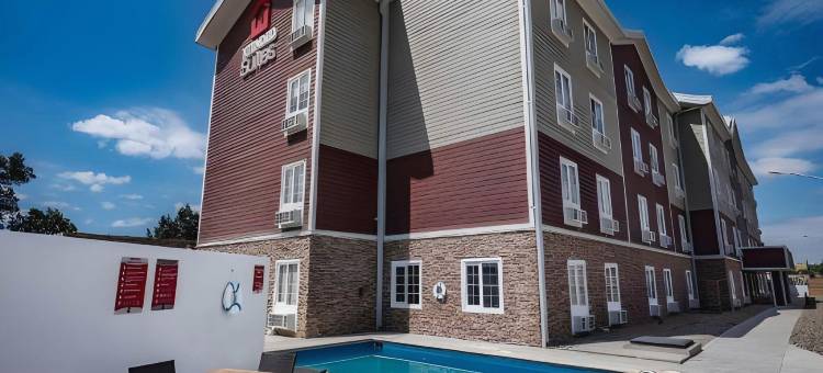 萨尔蒂洛画廊长住套房酒店(Extended Suites Saltillo Galerías)图片