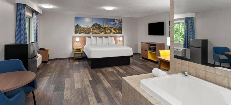 考考纳温德姆戴斯套房酒店(Days Inn & Suites by Wyndham Kaukauna WI)图片