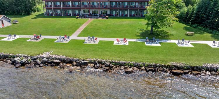 的因特拉克湖前舒适酒店(Comfort Inn & Suites Munising-Lakefront)图片