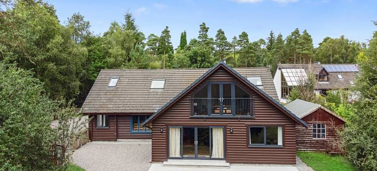 Cabin in Scotland with Stunning Mountain Views图片