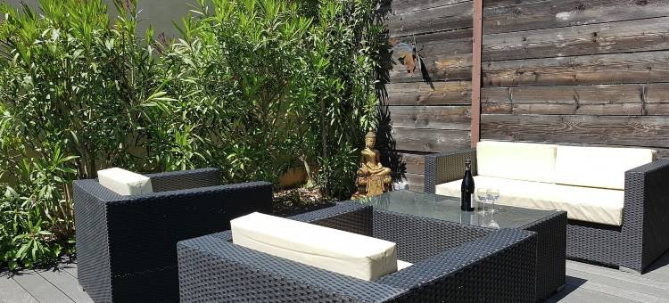 Villa Alba: Sunlit Comfort in Lirac图片