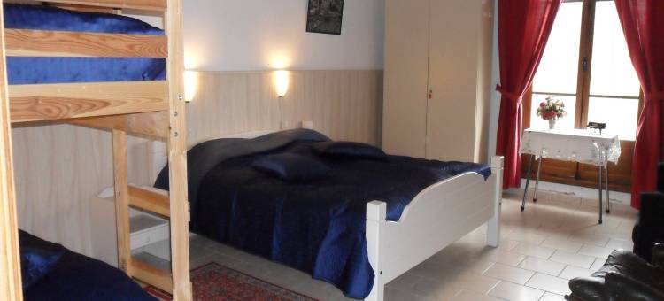 Comfortable holiday home with spacious garden图片