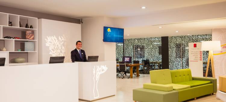 佩里诺特快捷假日酒店(Fiesta Inn Express Perinorte)图片