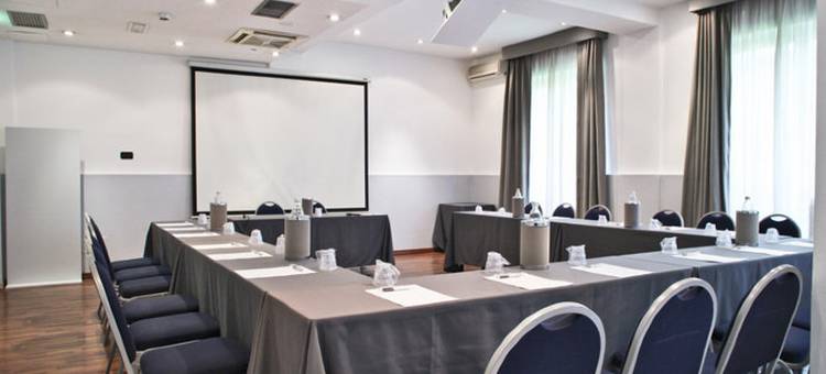 民宿酒店米兰科洛尼奥开间(B&B HOTEL Milano Cologno Studios)图片