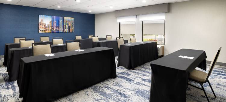 长岛艾兰迪尔欢朋酒店(Hampton Inn Long Island/Islandia)图片