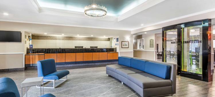 北查尔斯顿-诺斯伍兹舒适套房酒店(Comfort Inn & Suites North Charleston - Northwoods)图片