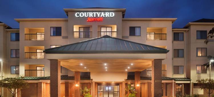 代顿比弗克里克万怡酒店(Courtyard Dayton Beavercreek)图片