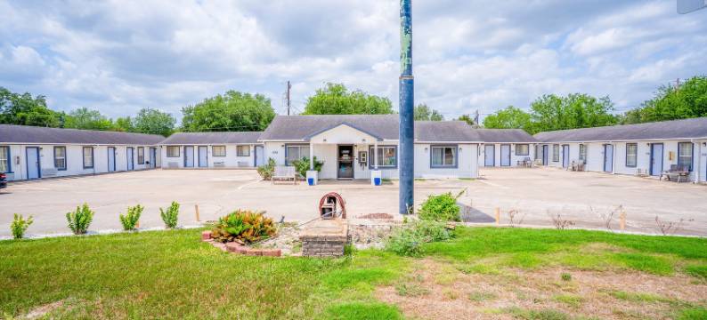 OYO 经济型旅馆法尔弗里亚斯281号公路(OYO Budget Inn Falfurrias Hwy 281)图片