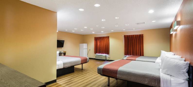 利伯蒂维尔6号汽车旅馆(Motel 6 Libertyville, IL)图片