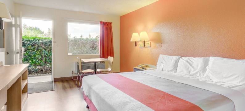 梅德福北6号汽车旅馆(Motel 6 Medford, or - North)图片