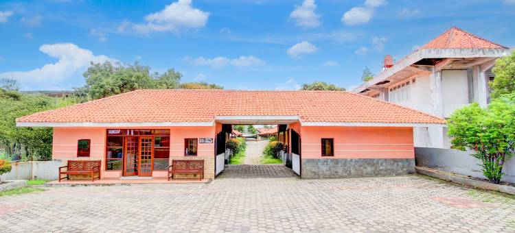 Collection O 英达酒店附近(Collection O Stasiun Pekalongan Near Stasiun Kereta Api Formerly Hotel Indah)图片