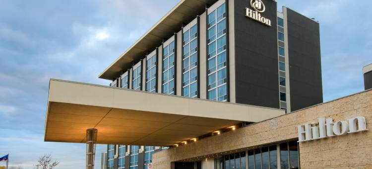 多伦多机场希尔顿套房酒店(Hilton Toronto Airport Hotel & Suites)图片