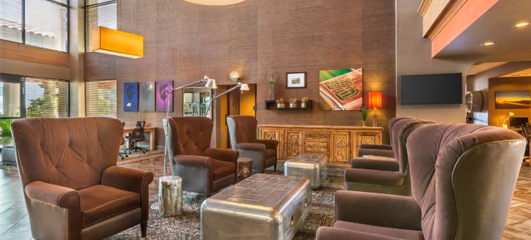斯科特斯德雷鸟贝斯特韦斯特优质套房酒店(Best Western Plus Scottsdale Thunderbird Suites)图片
