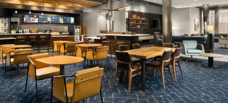 斯普林莱克费耶特维尔布拉格堡万怡酒店(Courtyard by Marriott Fayetteville Fort Bragg Spring Lake)图片