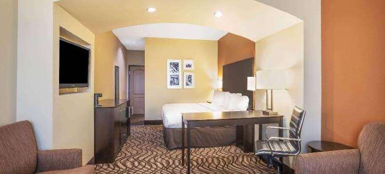 比维尔拉昆塔温德姆套房酒店(La Quinta Inn & Suites by Wyndham Beeville)图片
