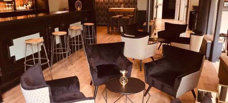 红衣主教吕埃中心酒店(Hotel le Cardinal Rueil Centre)图片