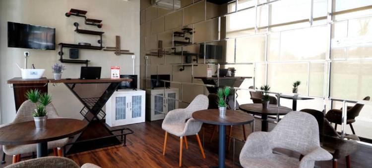 红多兹Plus酒店-近北苏门答腊大学(RedDoorz Plus Near Universitas Sumatera Utara)图片