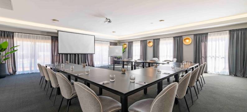 贝斯特韦斯特优质安姆巴萨德奥朗日优质酒店(Best Western Plus Ambassador Orange)图片