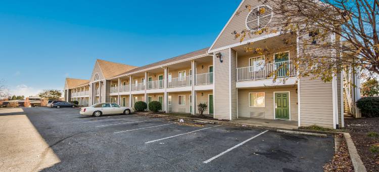 红屋顶 HomeTowne Studios 斯帕坦堡－阿什维尔公路店(HomeTowne Studios by Red Roof Spartanburg - Asheville Highway)图片