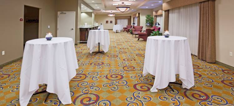 Holiday Inn 会议点击率马什菲尔德(Holiday Inn Conference Ctr Marshfield)图片