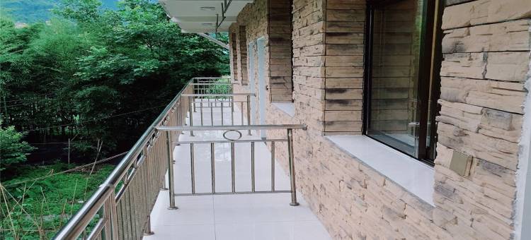 彭州锦泉雅苑避暑圣地特色民宿(彭白路分店)图片