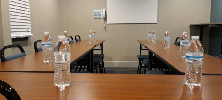 洲际酒店集团智选假日酒店匹兹堡北(Holiday Inn Express Pittsburgh-North (Harmarville) by IHG)图片