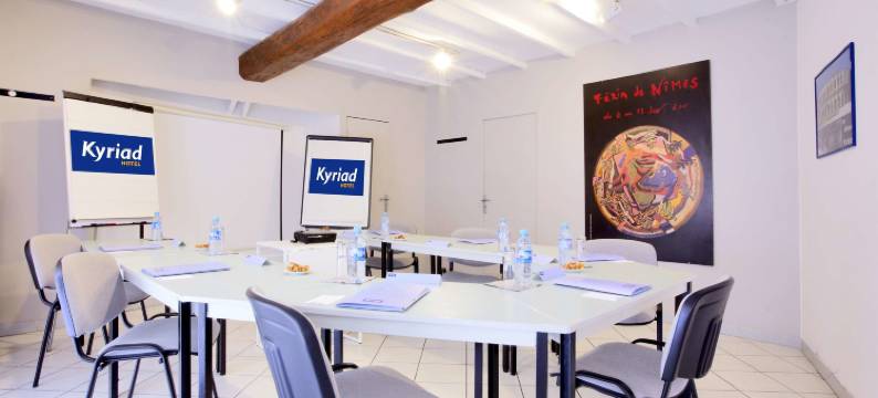 基里亚德尼姆中央酒店(Kyriad Nimes Centre)图片