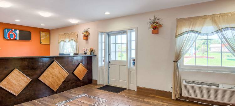 南哈里森6号汽车旅馆(Motel 6 Harrisonburg, VA - South)图片