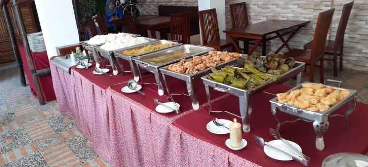 凯迪里德普拉特尼亚沃特酒店(Votel Hotel De'Pratnya Kediri)图片