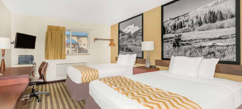 拉夫兰/柯林斯堡地区Travelodge by Wyndham酒店(Travelodge by Wyndham Loveland/Fort Collins Area)图片