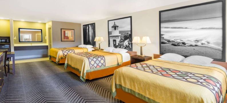 福图纳速8酒店(Super 8 by Wyndham Fortuna)图片