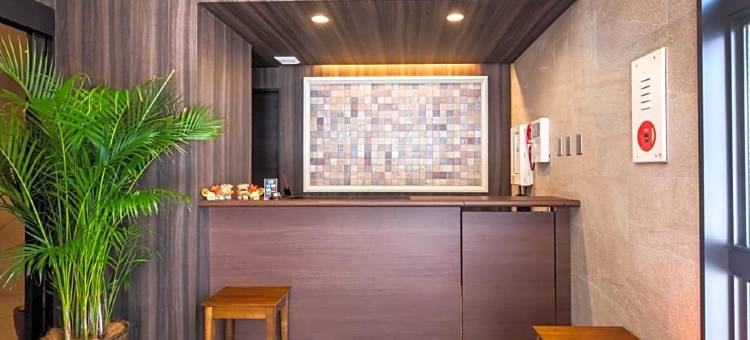 Yenns Marina Inn Mercy图片