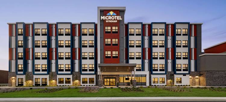Microtel Inn & Suites Montreal Airport-Dorval QC图片