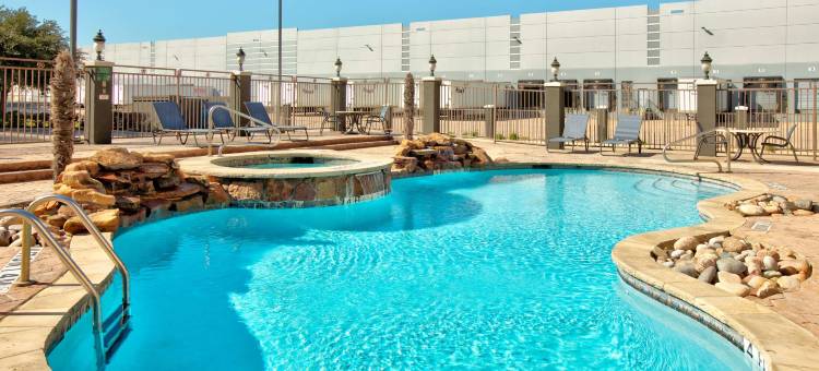 达拉斯大草原城南部拉昆塔温德姆套房酒店(La Quinta Inn & Suites by Wyndham Dallas Grand Prairie South)图片