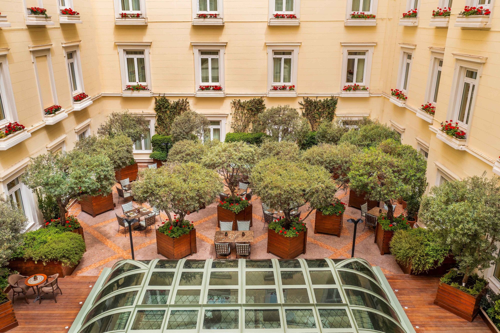 Hotel Grande Bretagne, a Luxury Collection Hotel, AthensHotel Overview