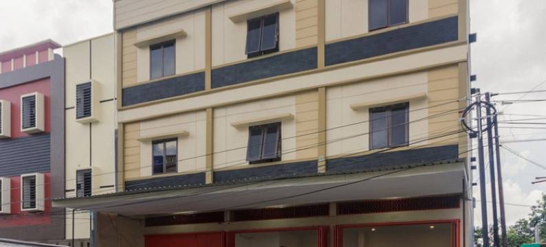 瑞德多兹回教酒店 - 近 AP 佩塔拉尼 3 号(Hotel O Rappocini Near Rsia Paramount)图片