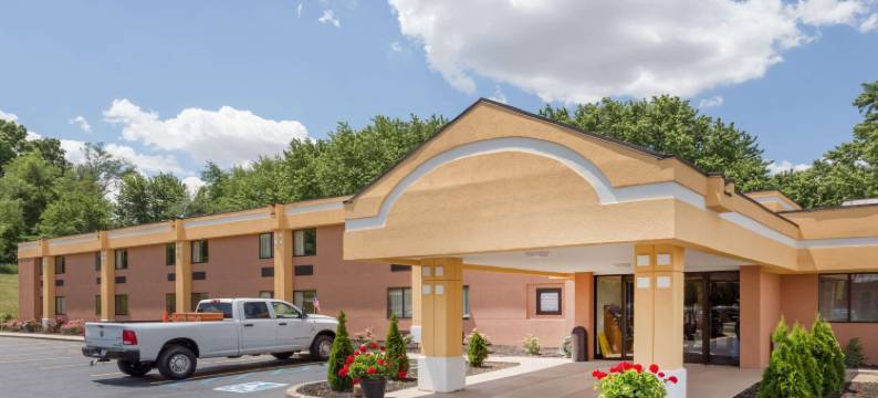 洛根斯波特速8酒店(Super 8 by Wyndham Logansport)图片