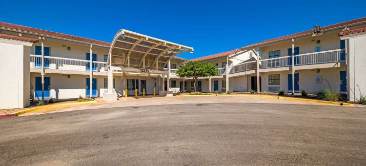 法默斯布兰奇6号汽车旅馆(Motel 6 Dallas, TX - Farmers Branch)图片