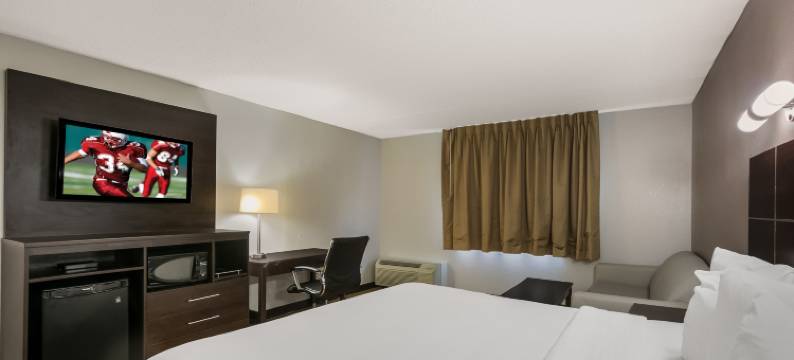 诺克斯维尔西锡达布拉夫红顶 PLUS+套房酒店(Red Roof Plus+ & Suites Knoxville West - Cedar Bluff)图片