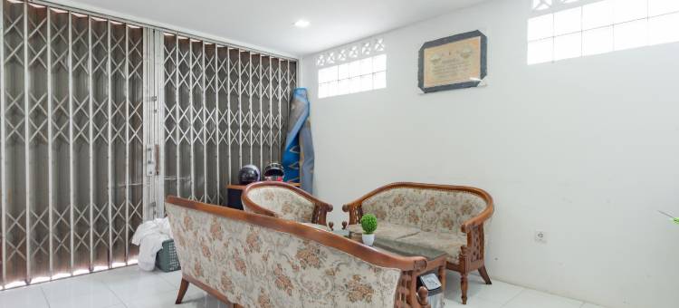 红多兹伊斯兰酒店-近苏加武眉赫米纳医院(RedDoorz Syariah Near RS Hermina Sukabumi)图片