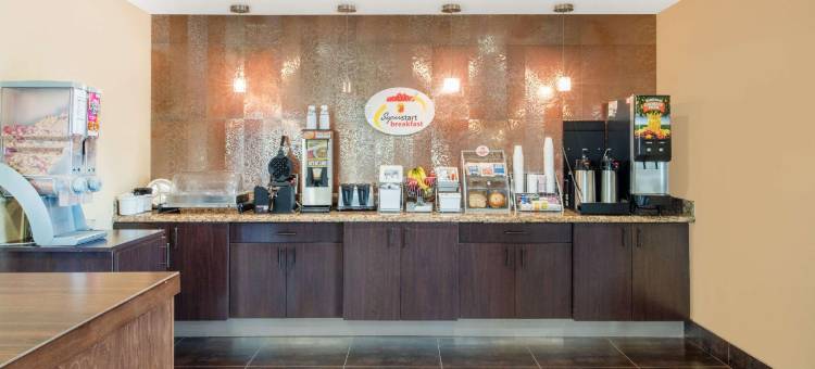 迪尔雷速8酒店(Super 8 by Wyndham Dilley TX)图片