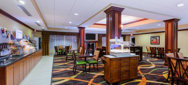 智选假日套房酒店盐沼 - 堪萨斯城NE(Holiday Inn Express & Suites Salina)图片