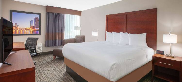 大大急流城市中心呗盟套房酒店(Baymont by Wyndham Grand Rapids Near Downtown)图片