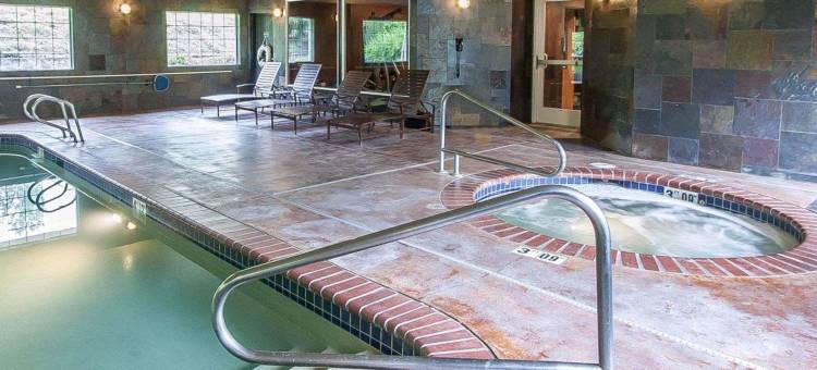 图拉丁-南奥斯威戈湖舒适套房酒店(Comfort Inn & Suites Tualatin - Lake Oswego South)图片