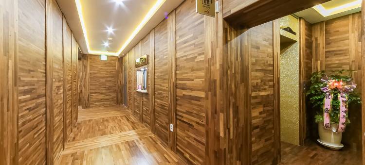 金海鱼邦洞套房酒店(Gimhae Eobang-Dong Suite Hotel)图片