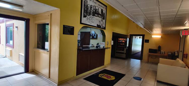 尚佩恩温德姆速8酒店(Super 8 by Wyndham Champaign)图片