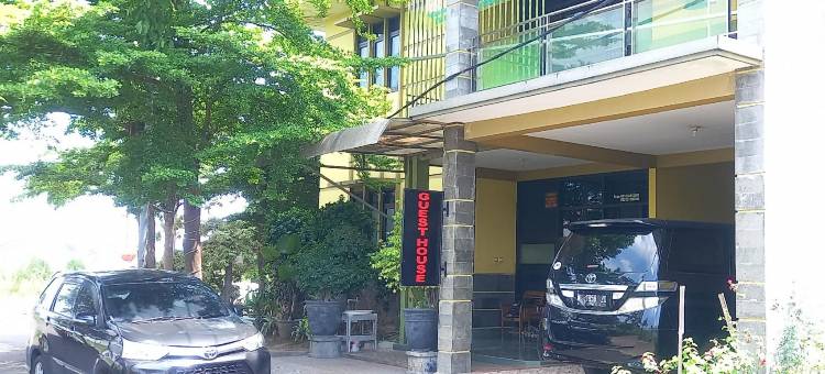 红门酒店-沙利亚靠近绕道克里安(RedDoorz Syariah Near Bypass Krian)图片